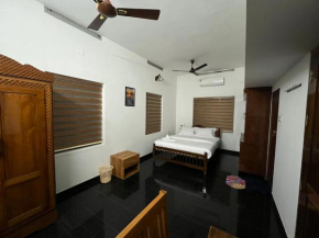 SARAS HOME ALAPPUZHA BEACH